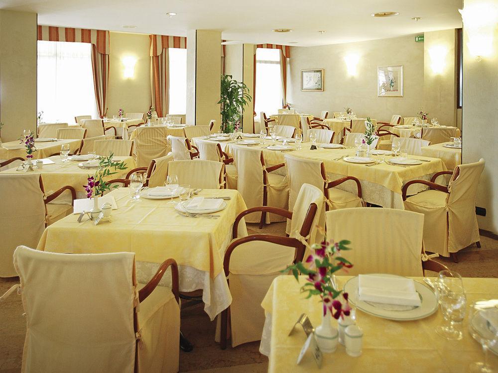 Du Lac Et Bellevue Hotel 4*